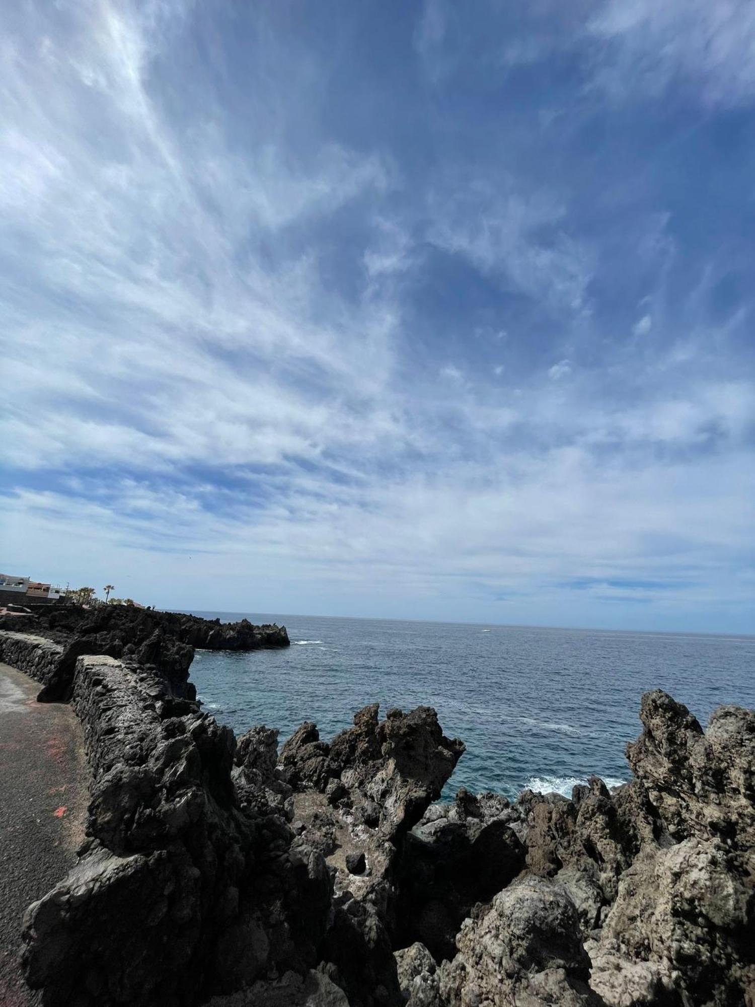 Seaside Paradise - 2 Bedroom Apartment With Ocean Views & Air Conditioning In Playa San Juan エクステリア 写真