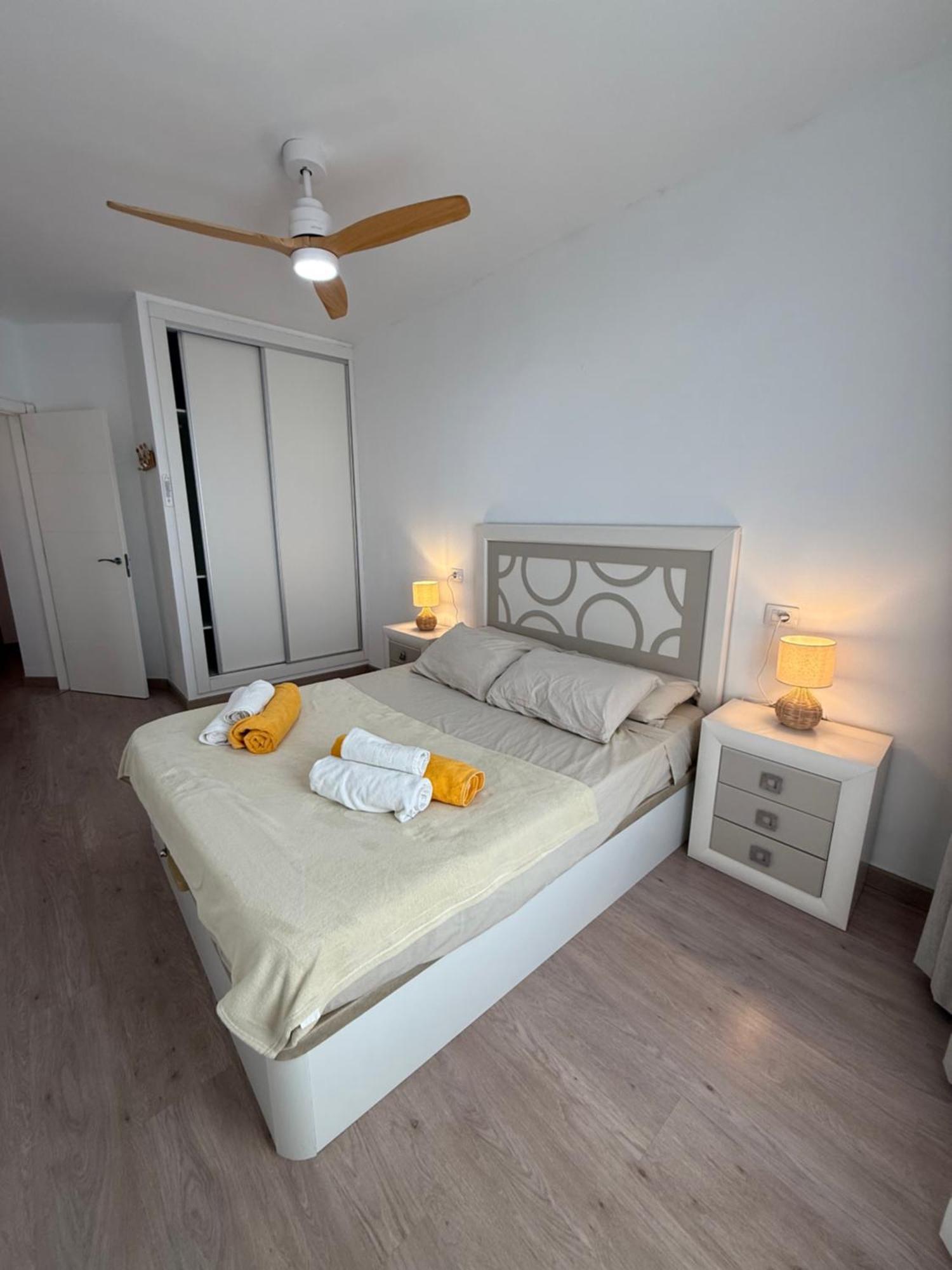 Seaside Paradise - 2 Bedroom Apartment With Ocean Views & Air Conditioning In Playa San Juan エクステリア 写真
